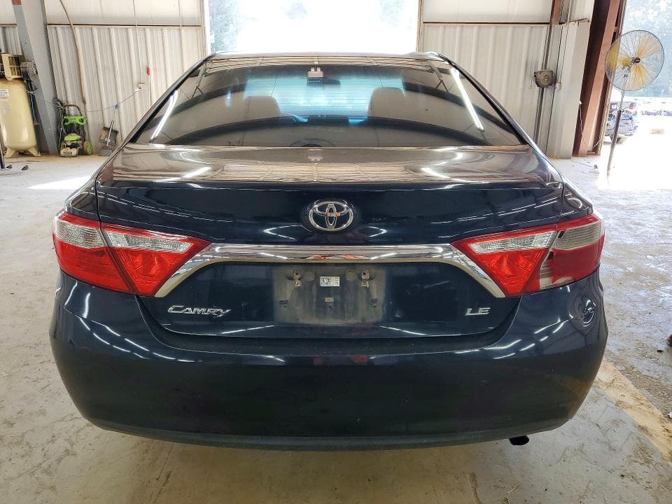 2017 TOYOTA CAMRY LE 6