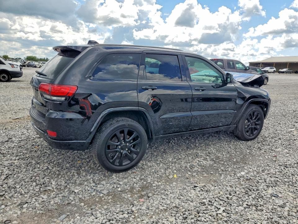 2019 JEEP GRAND CHEROKEE LAREDO 3