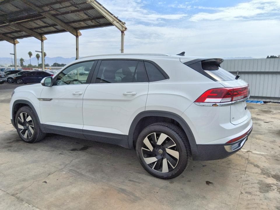2025 VOLKSWAGEN ATLAS CROSS SPORT SE 2