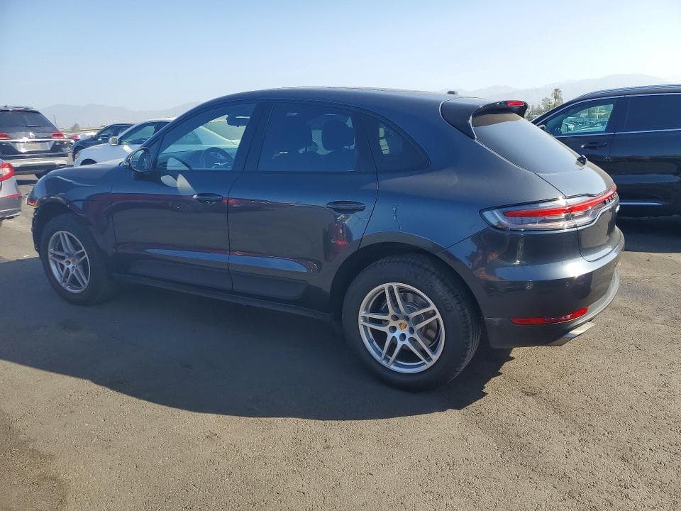 2020 PORSCHE MACAN 2