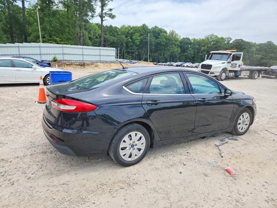 2019 FORD FUSION S 3
