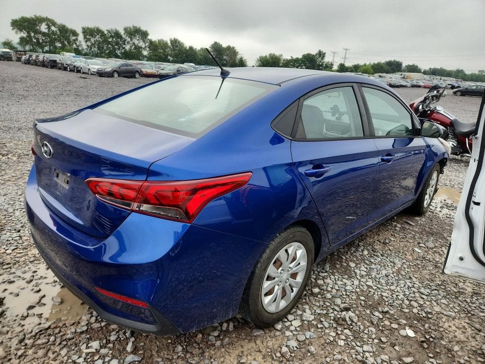 2020 HYUNDAI ACCENT SE 3