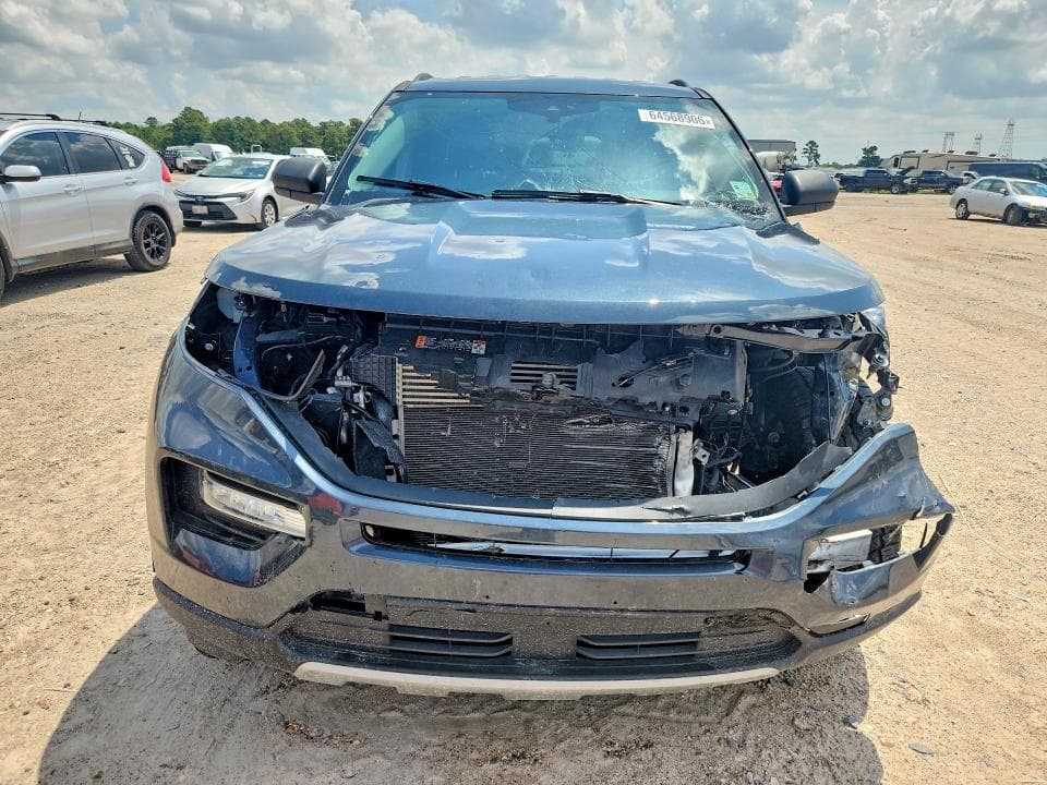 2022 FORD EXPLORER XLT 5