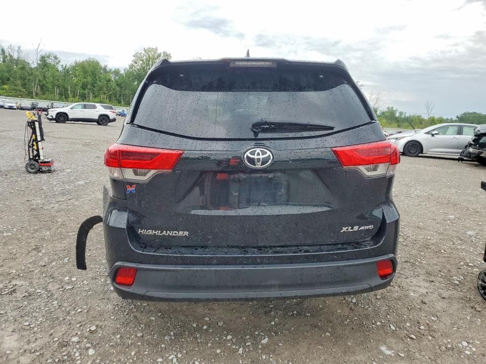 2019 TOYOTA HIGHLANDER XLE 6