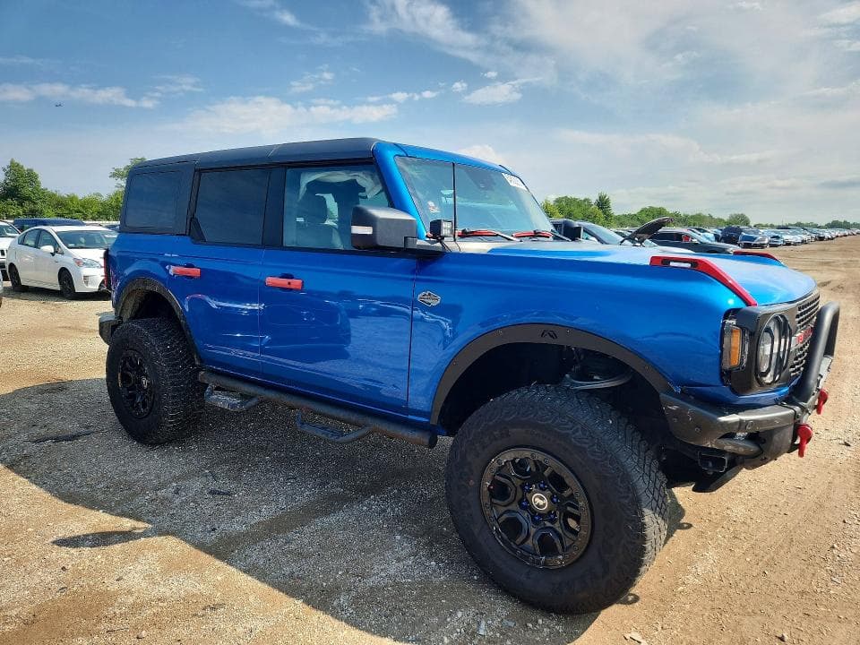 2023 FORD BRONCO BASE 4