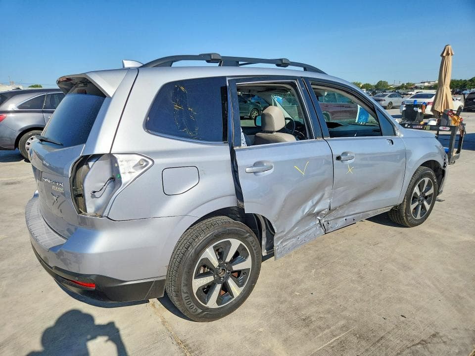 2017 SUBARU FORESTER 2.5I LIMITED 3