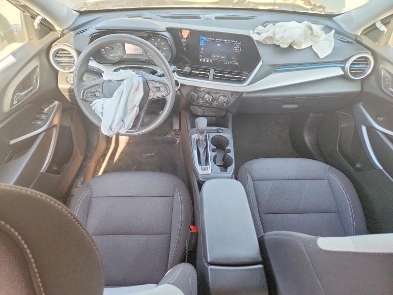2026 CHEVROLET TRAX LS 8
