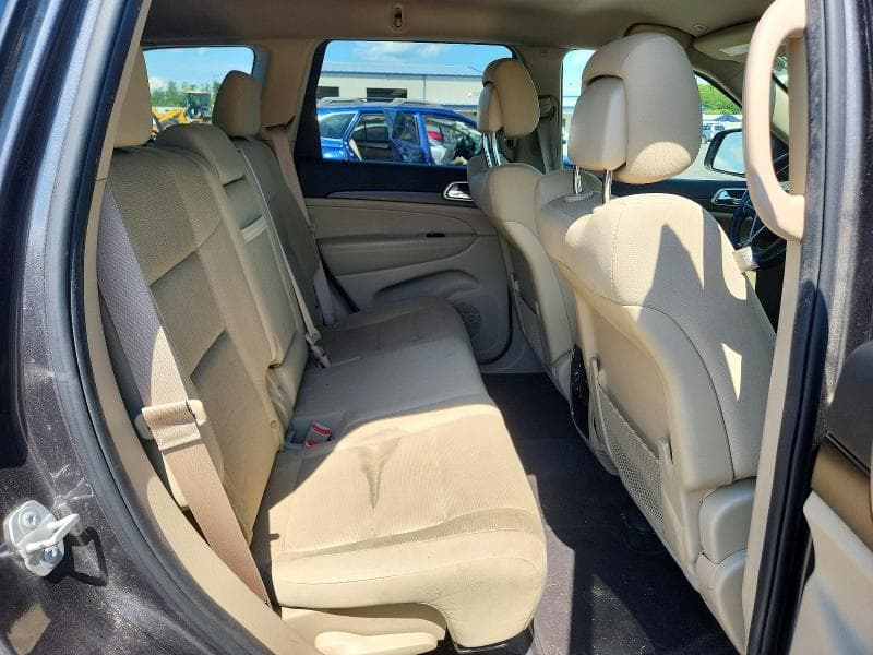2017 JEEP GRAND CHEROKEE LAREDO 10
