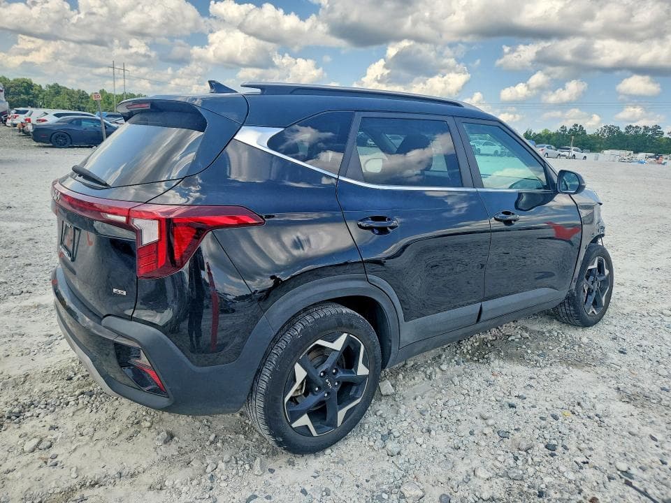 2024 KIA SELTOS EX 3