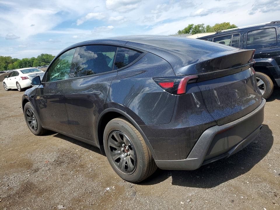 2026 TESLA MODEL Y 2