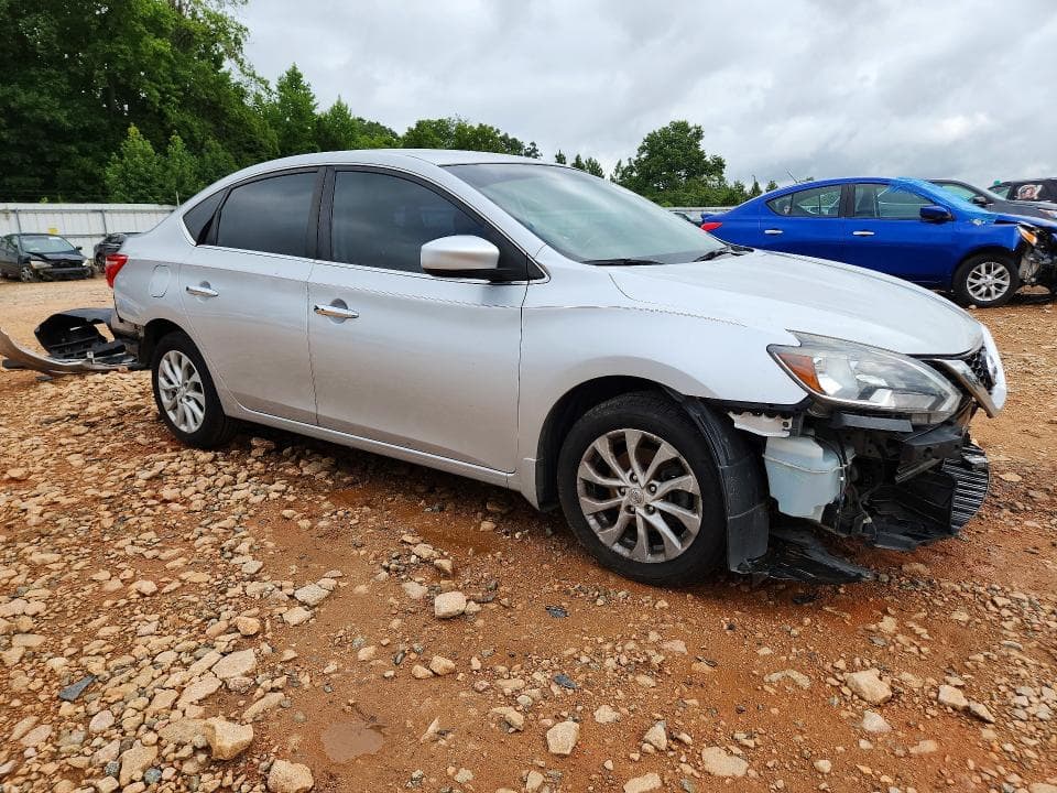 2019 NISSAN SENTRA SV 4