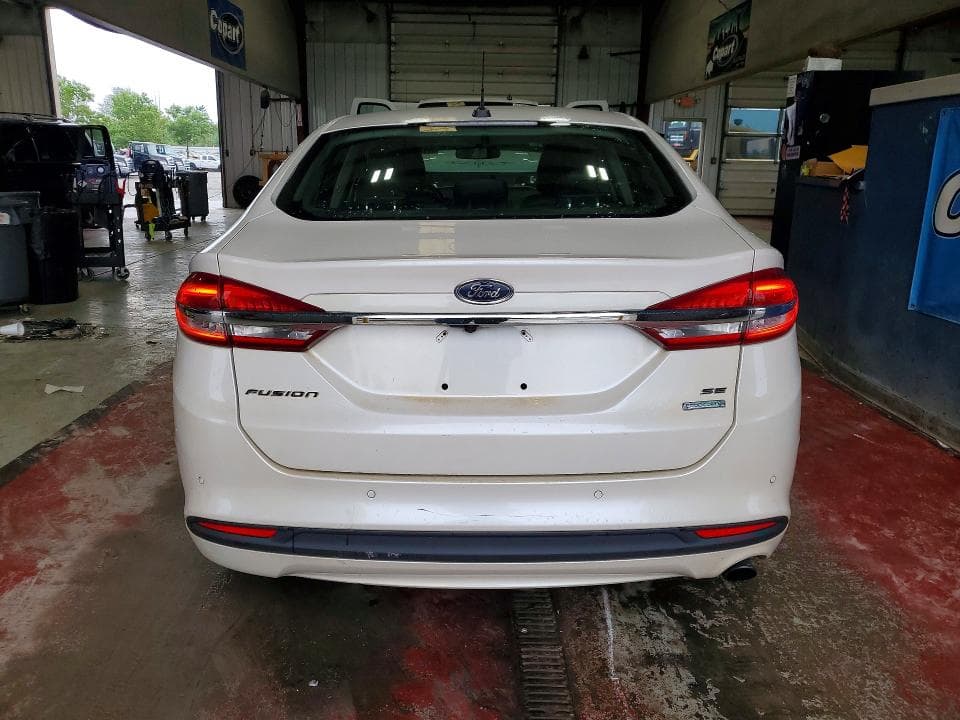 2018 FORD FUSION SE 6