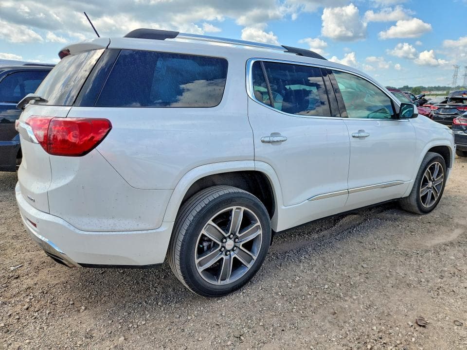 2017 GMC ACADIA DENALI 3