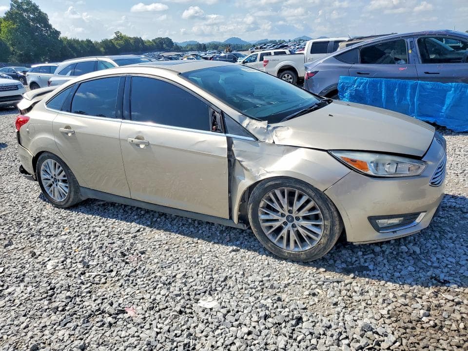 2018 FORD FOCUS TITANIUM 4