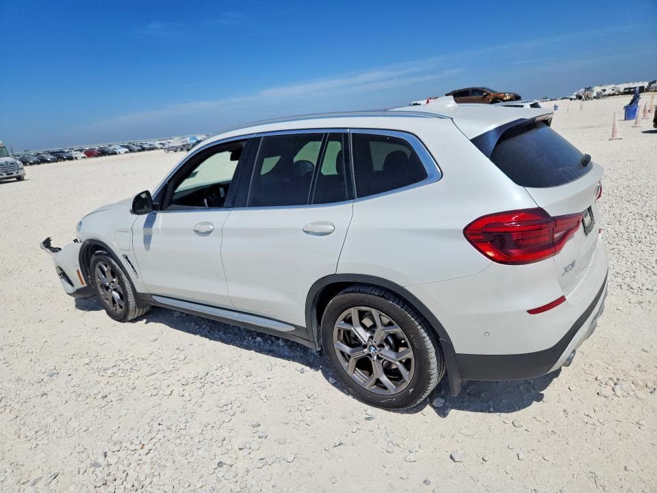 2021 BMW X3 XDRIVE30E 2