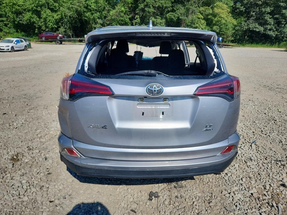 2018 TOYOTA RAV4 LE 6