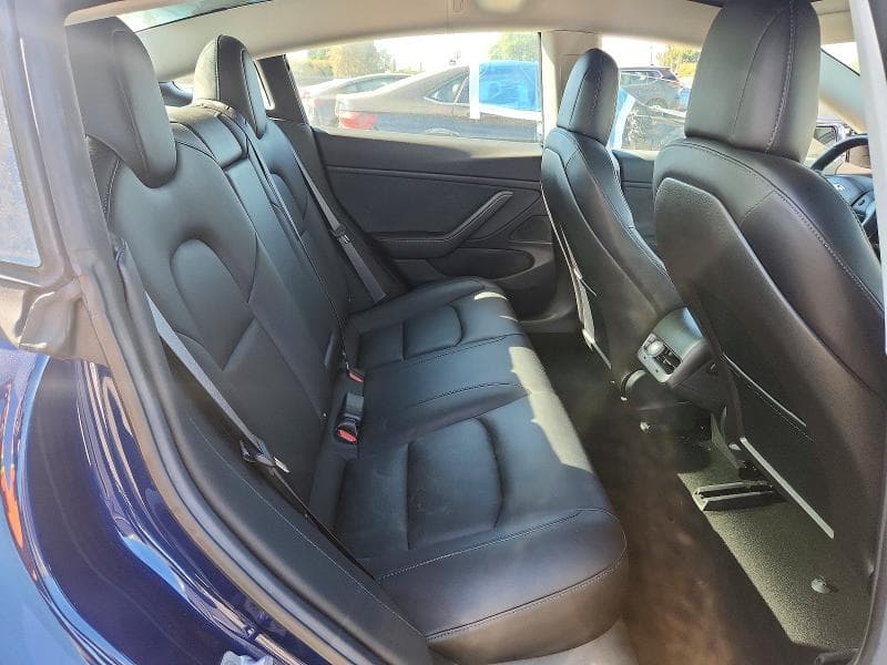 2018 TESLA MODEL 3 10