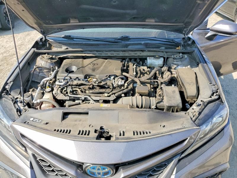 2021 TOYOTA CAMRY SE 11