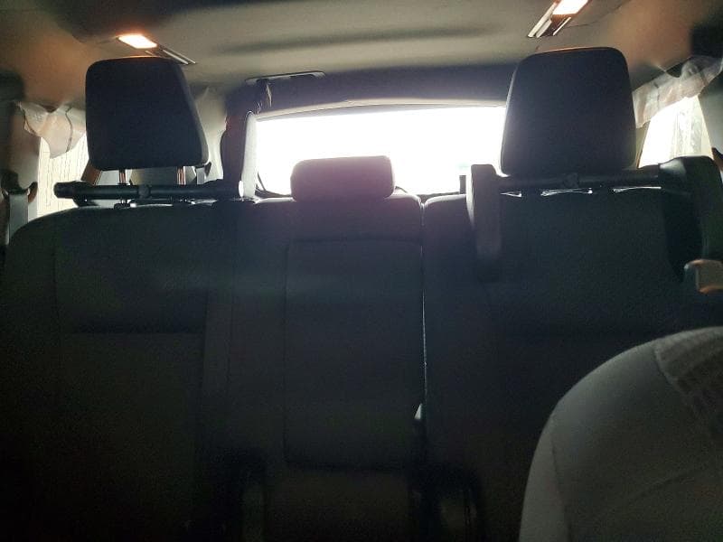 2019 TOYOTA HIGHLANDER LE 10