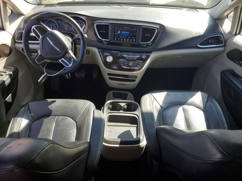2018 CHRYSLER PACIFICA TOURING L 8