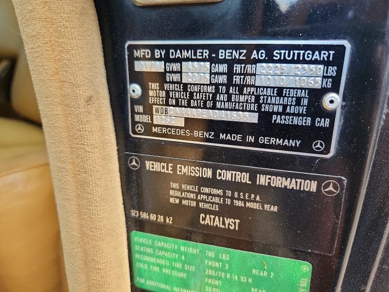 1984 MERCEDES-BENZ 500 SEC 12