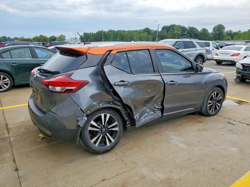 2020 NISSAN KICKS SR 3
