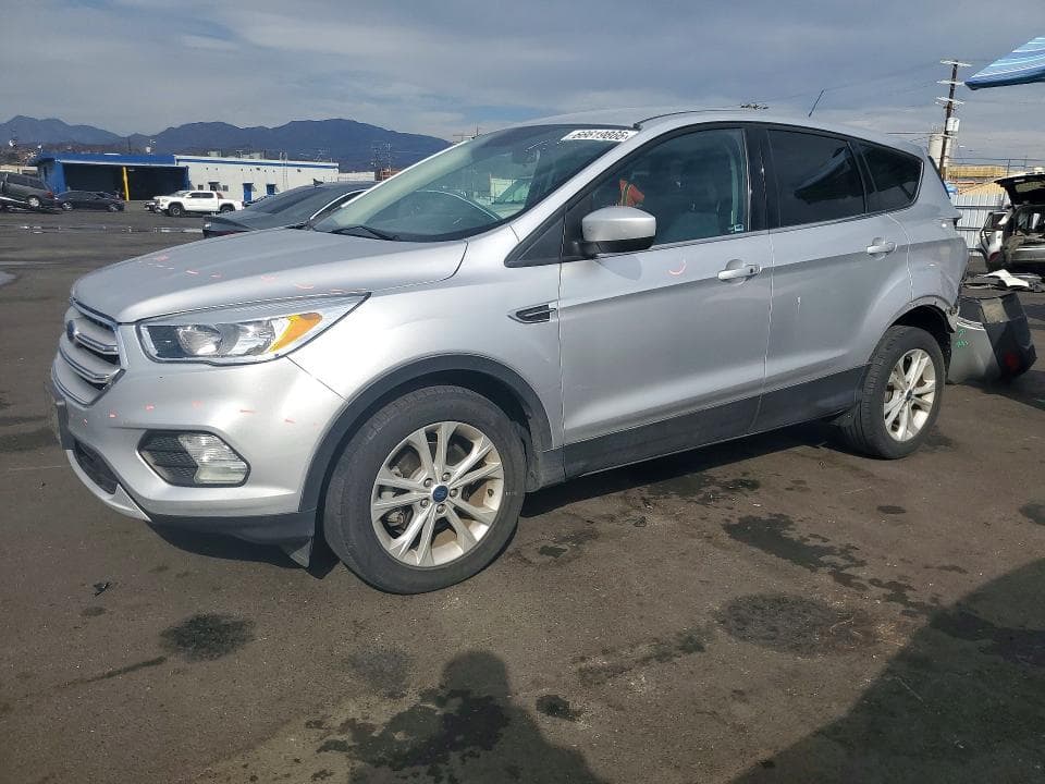 2019 FORD ESCAPE SE - 1