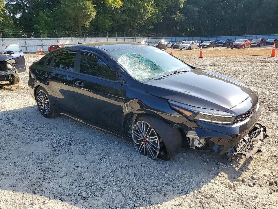 2022 KIA FORTE GT 4