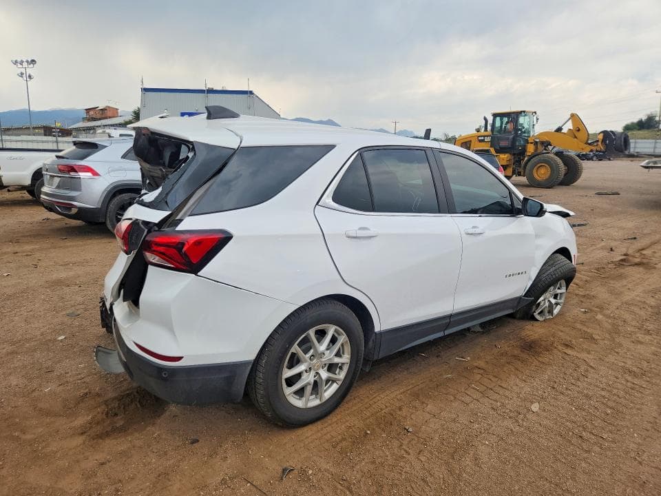2024 CHEVROLET EQUINOX LT 3