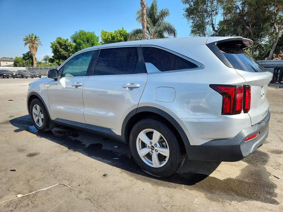 2022 KIA SORENTO LX 2
