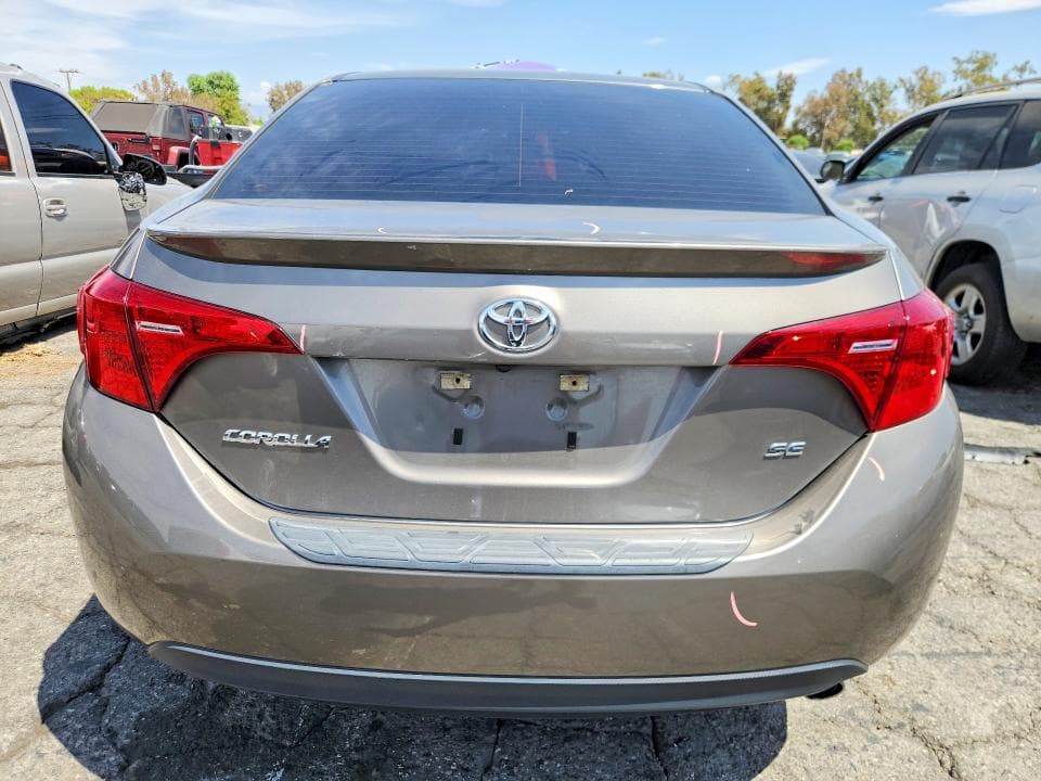 2017 TOYOTA COROLLA SE 6