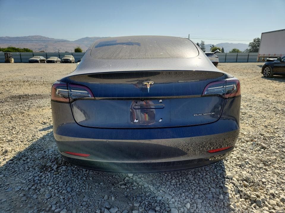 2018 TESLA MODEL 3 6