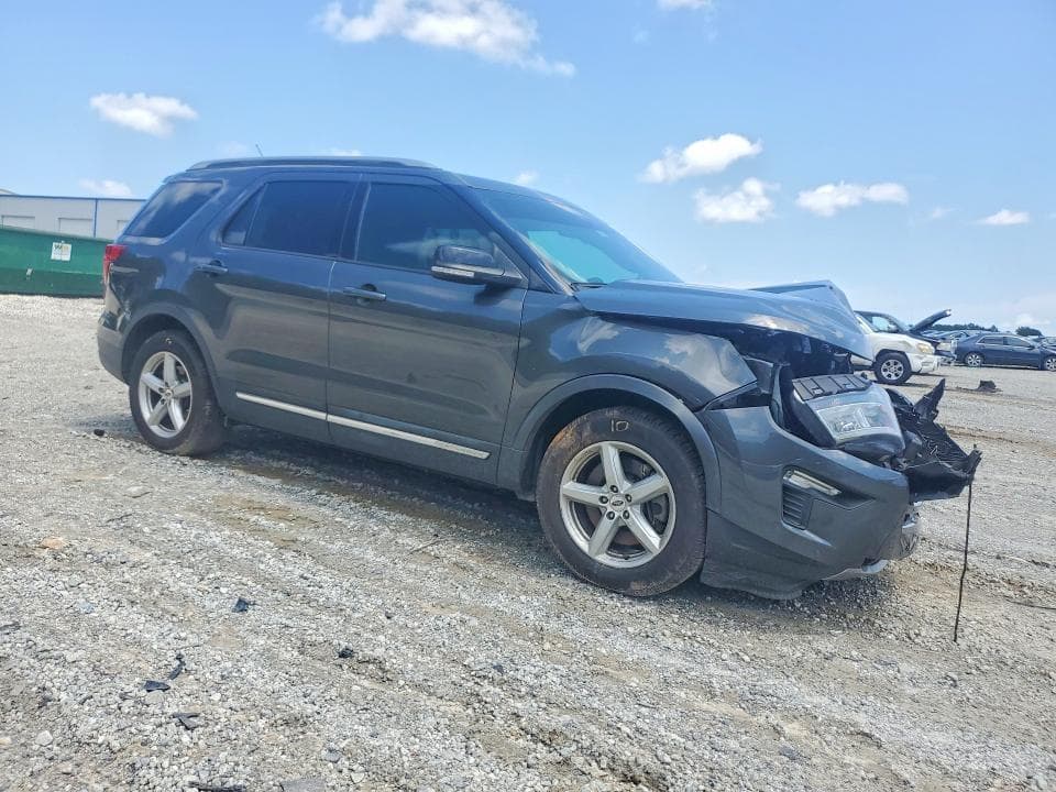 2018 FORD EXPLORER XLT 4