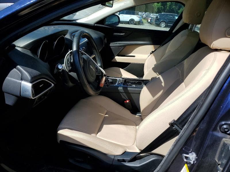 2018 JAGUAR XE 7