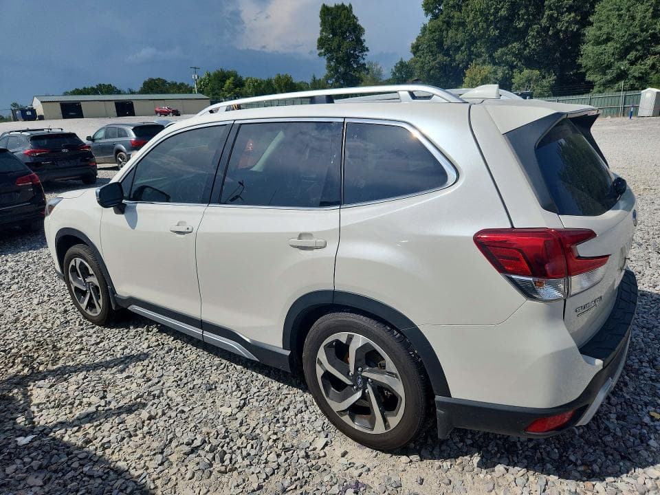 2022 SUBARU FORESTER TOURING 2