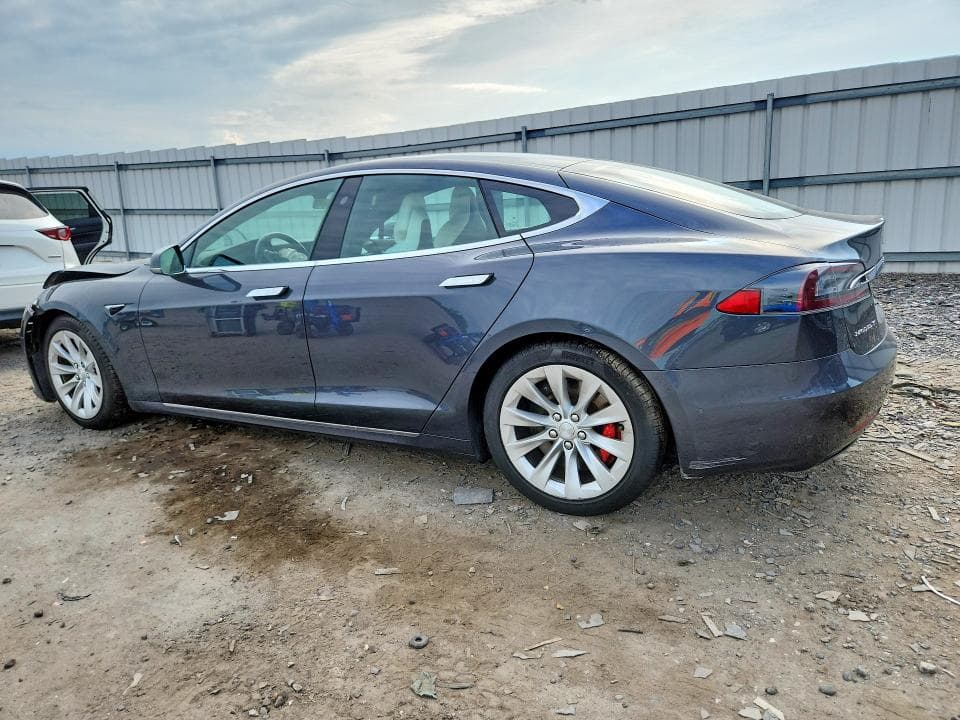 2018 TESLA MODEL S 2