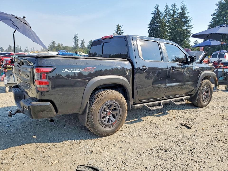 2025 NISSAN FRONTIER PRO-4X 3