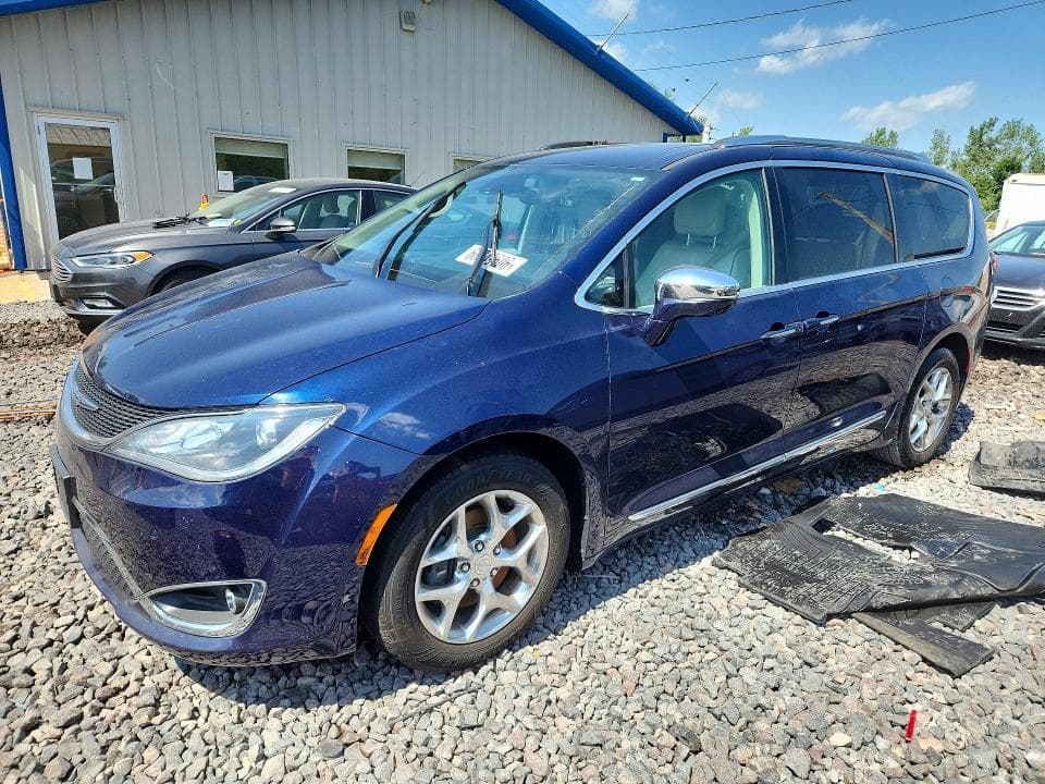 2019 CHRYSLER PACIFICA LIMITED