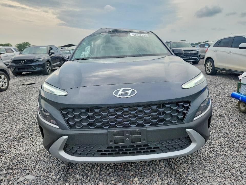 2023 HYUNDAI KONA SE 5
