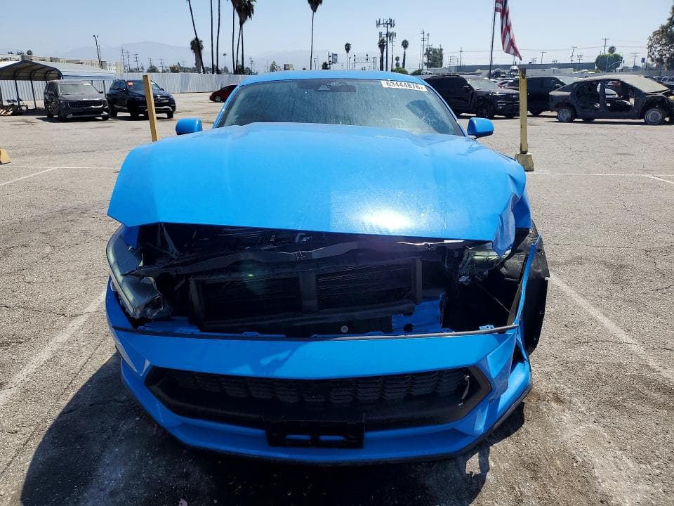 2026 FORD MUSTANG 5