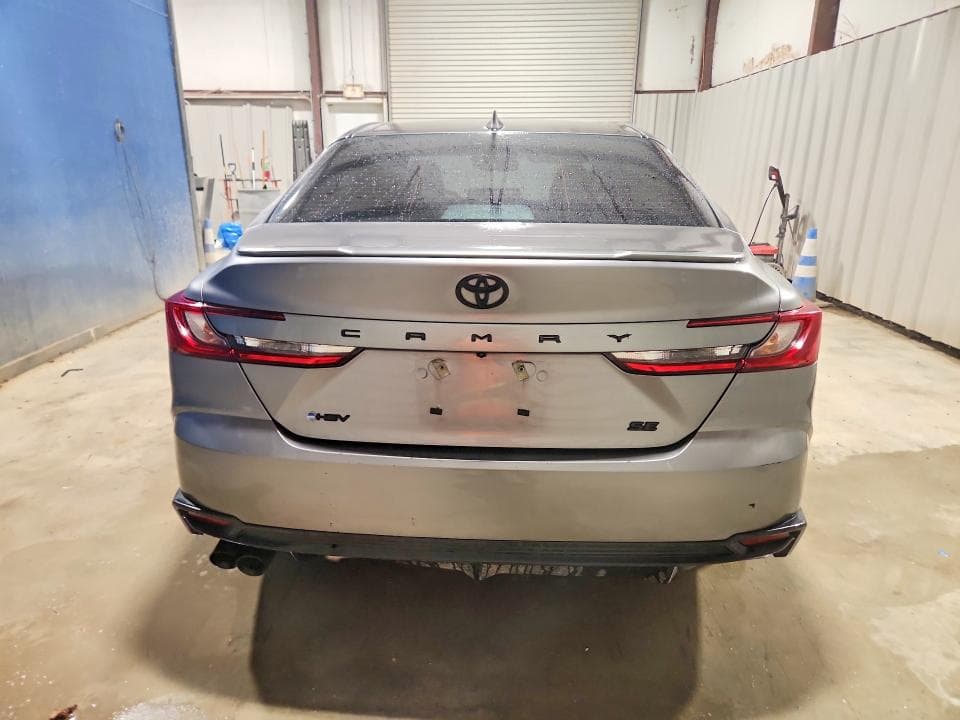 2025 TOYOTA CAMRY SE 6