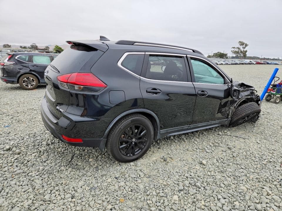 2017 NISSAN ROGUE SV 3