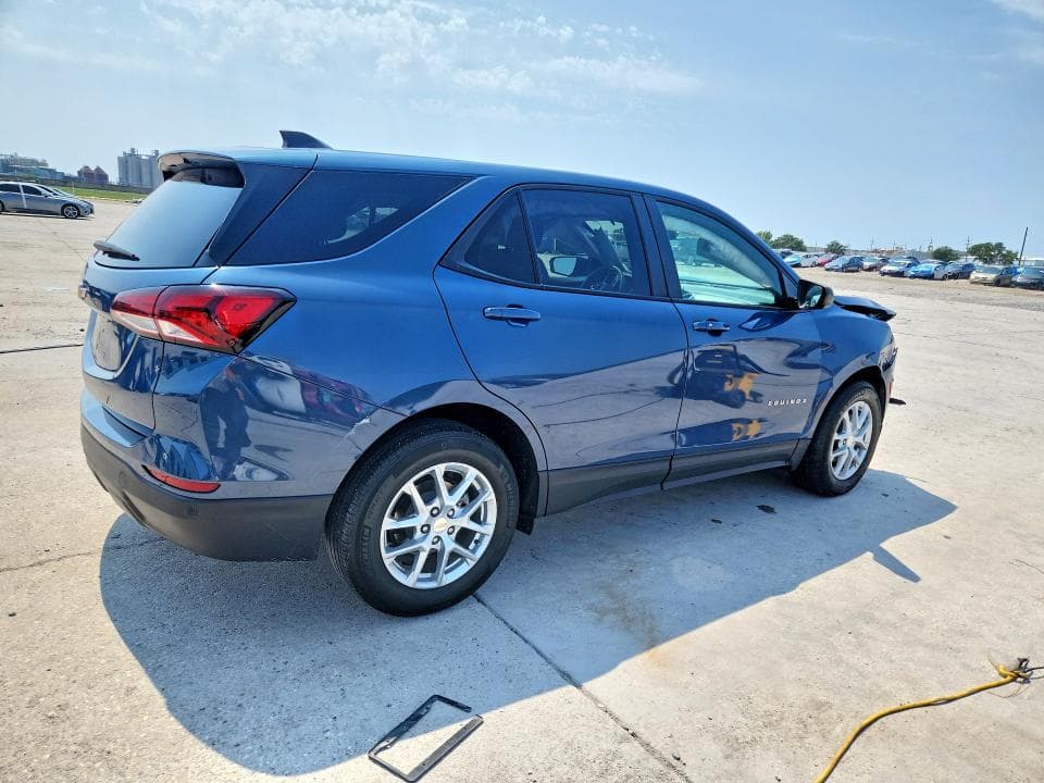 2024 CHEVROLET EQUINOX LS 3