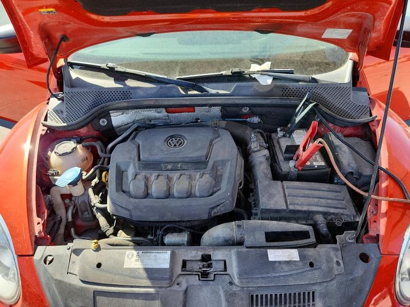 2018 VOLKSWAGEN BEETLE S 11