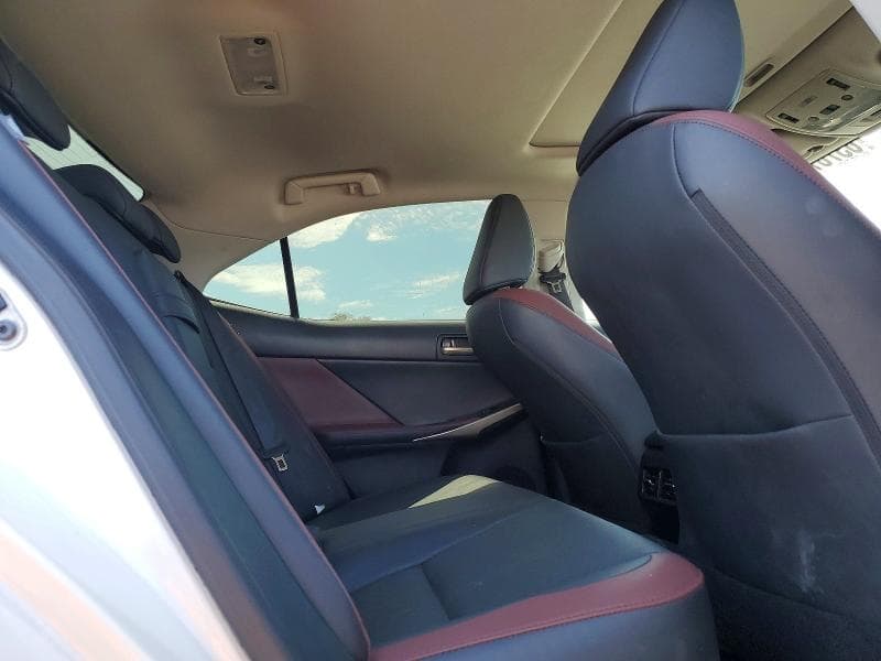 2019 LEXUS IS 300 10