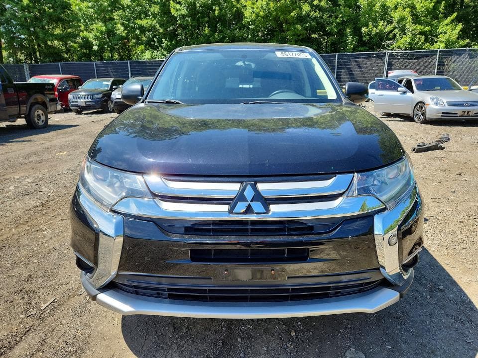 2017 MITSUBISHI OUTLANDER ES 5