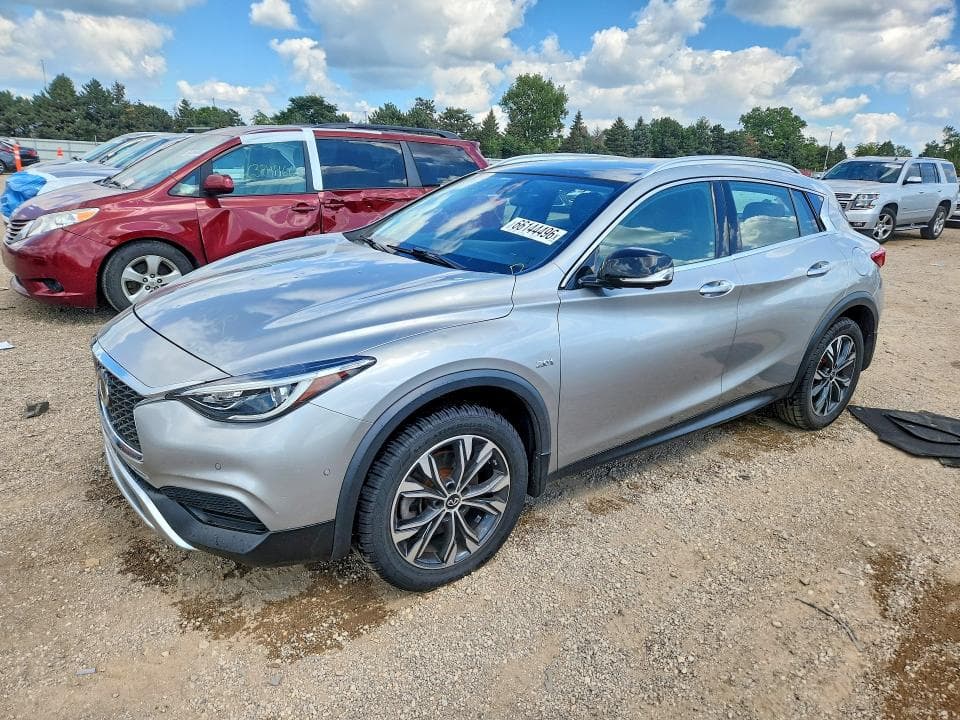 2019 INFINITI QX30 LUXE - 1