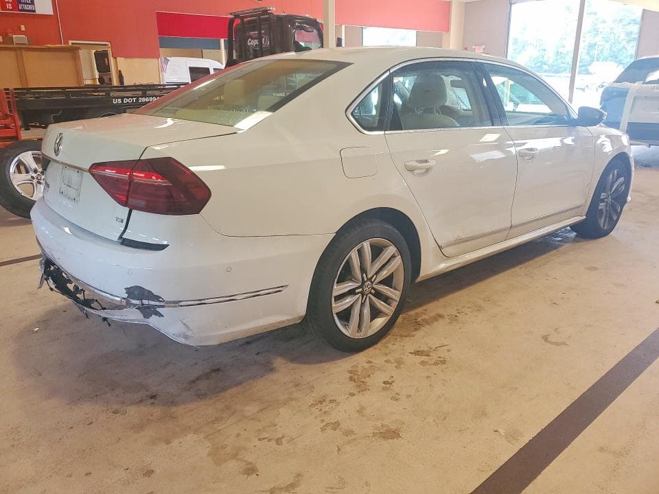 2017 VOLKSWAGEN PASSAT SEL PREMIUM 3