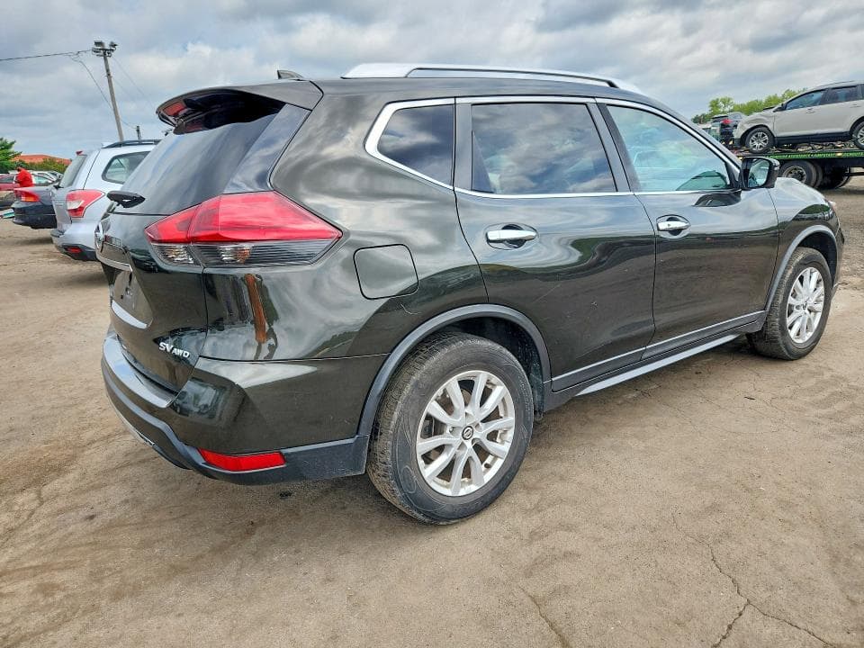 2017 NISSAN ROGUE SV 3