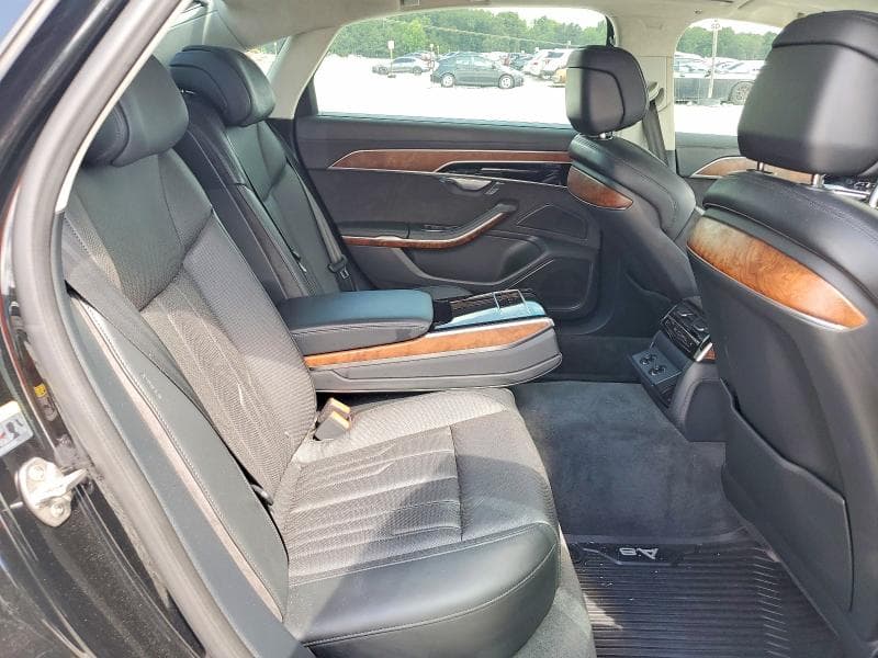 2019 AUDI A8 L 10